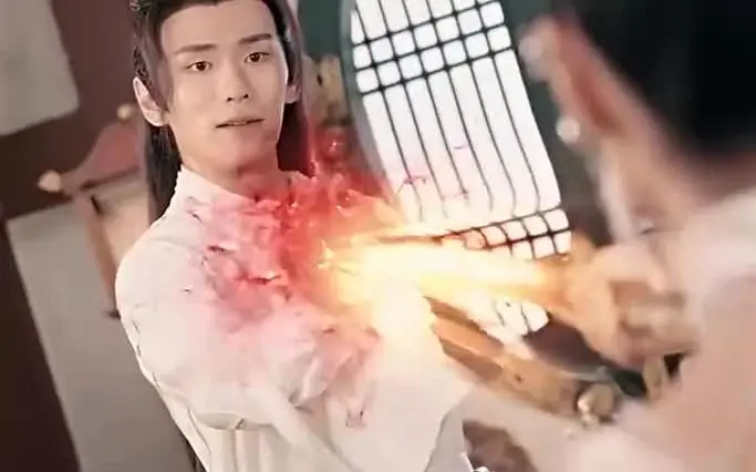 狂暴仙尊：仙侠世界的热血战斗与修仙之路的狂野旅程